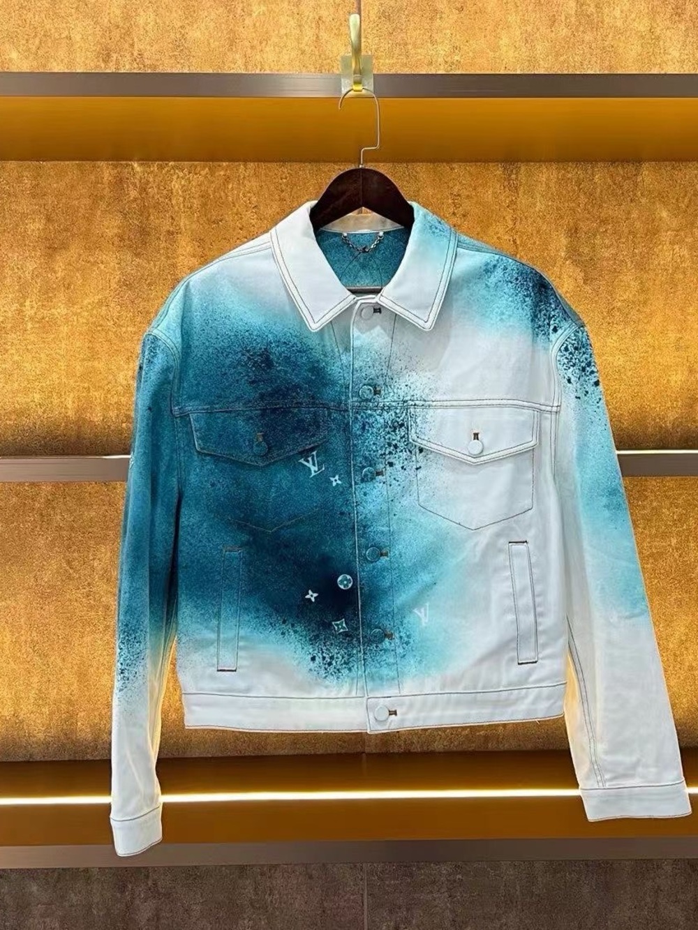 🚩steal Louis Vuitton White and Teal Gradient Denim Jacket